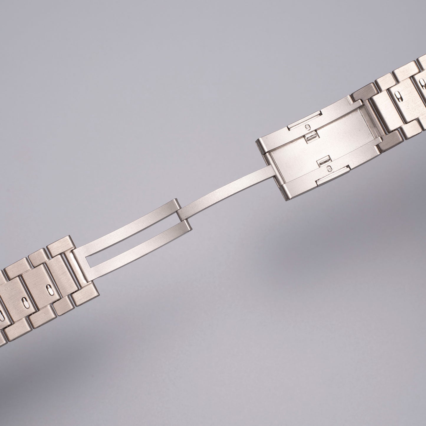 Titanium Triple Link Bracelet For Apple Watch